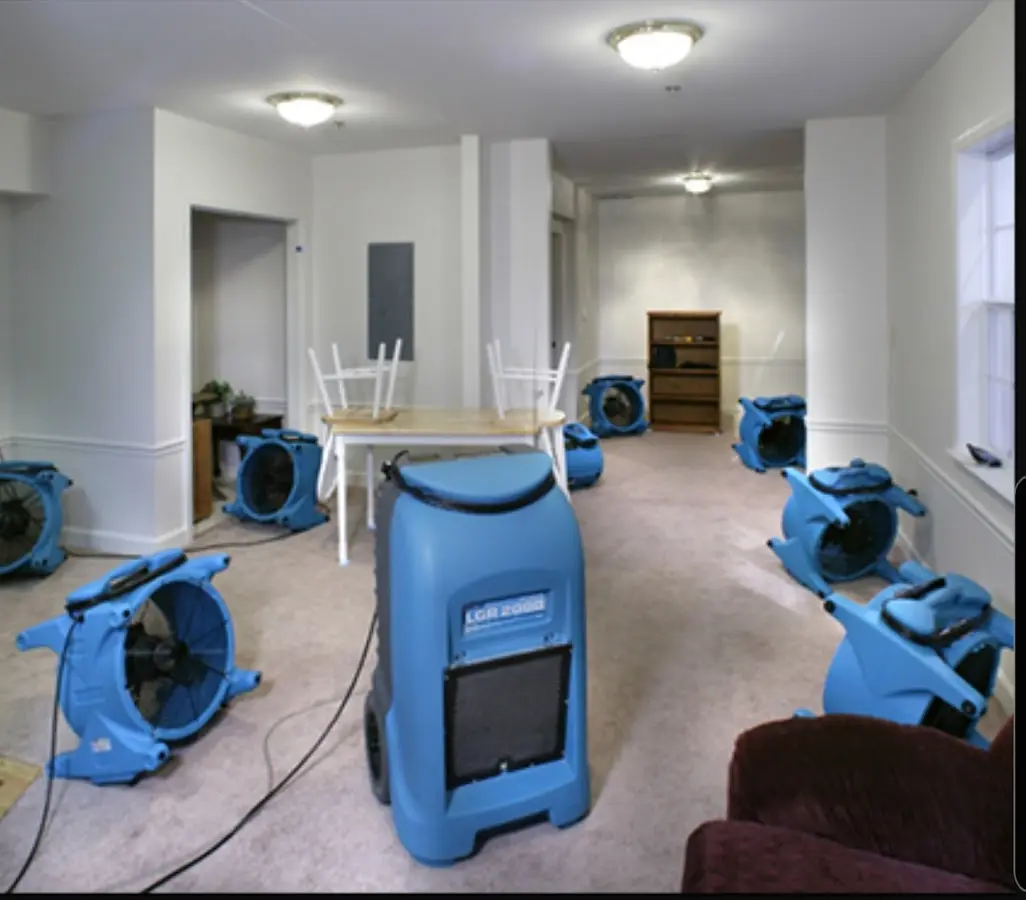 Air movers and dehumidifier setup for Water Extraction & Removal in Shreveport